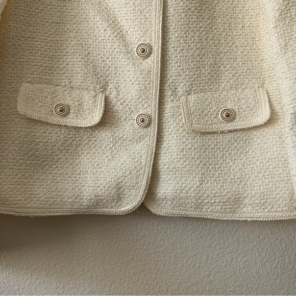 LOOKAST Trimming Round Neck Winter Tweed Jacket - Picture 7 of 7